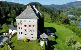 Schloss Moosburg Gaestehaus